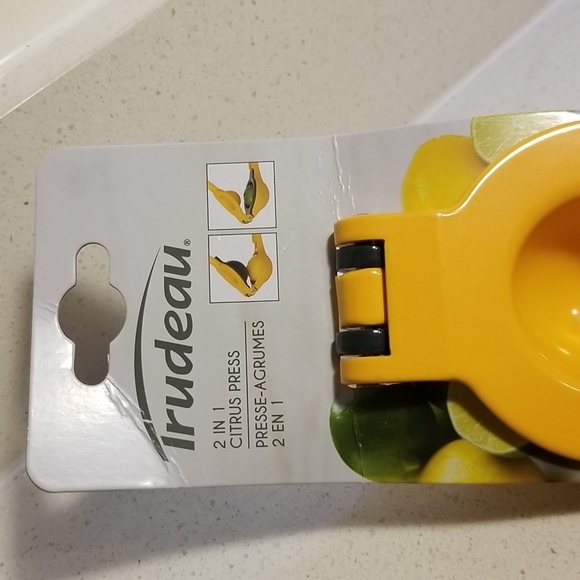 Citrus Press 2 in 1 - Picture 3 of 6
